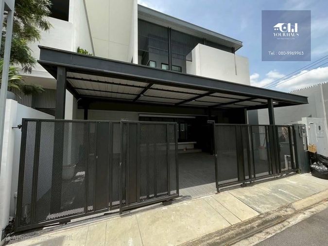 วีเว่ บางนา กม 7  หลังมุม พร้อมเข้าชม 14.5 ล้านบาท