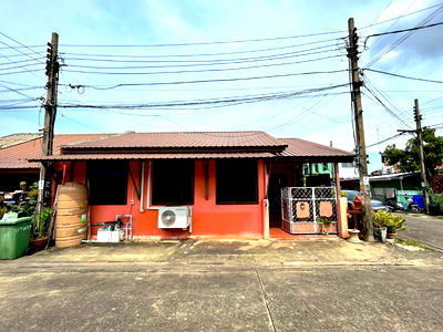 ทาวน์โฮม กรุงเทพมหานคร : ทาวน์เฮ้าส์หลังมุม ชั้นเดียว 2 คูหา บูรพาวิลล่า 7 ดอนเมือง ซอยเวฬุวนาราม 15