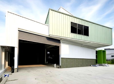 เช่าโรงงาน เขตลาดกระบัง : ‼️ 𝐅𝐎𝐑 𝐑𝐄𝐍𝐓 🚛 โกดังพื้นที่ใหญ่ 750 ตร.ม. ทำเลทอง🌟 ค่าเช่า 110,000 บาท/เดือน 🔒 รหัสทรัพย์ #SB1125077 ☎️ แอดไลน์ @36condo