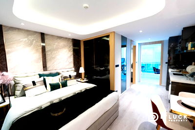 Condos for sale Pattaya : For Sale Resort Style Condo In the Heart of Jomtien, Pattaya