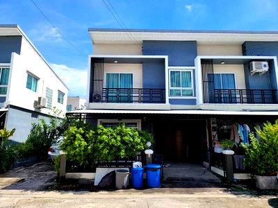 Townhouses for sale Prawet : FOR SALE  TOWNHOUSE PROPERTY  2750000 BAHT.