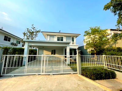 Houses for rent Rom Klao Road : WS5471 [Rent] Sivalee Srinakarin - Romklao ✈️ ARL Hua Mak 💰 Rent only 28,000 baht/month