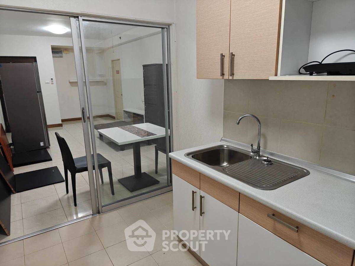 picture 2-BR Condo at Supalai Park Khae Rai - Ngamwongwan near MRT Bang Krasor (ID 2162856) - 7/8