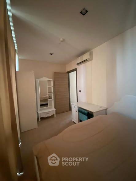 picture 2-BR Condo at The Room Charoenkrung 30 near BTS Saphan Taksin (ID 2393700) - 4/11