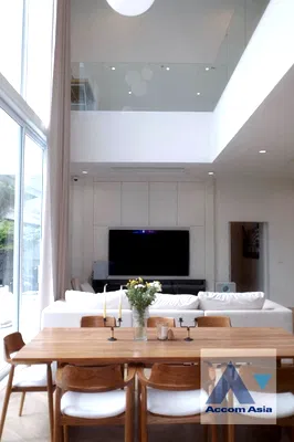 Houses for sale Bangkok : 🔼🔽 AccomA 📩 Private Swimming Pool,Double High Ceiling 3 BR House in Wang Thonglang (AA44953)