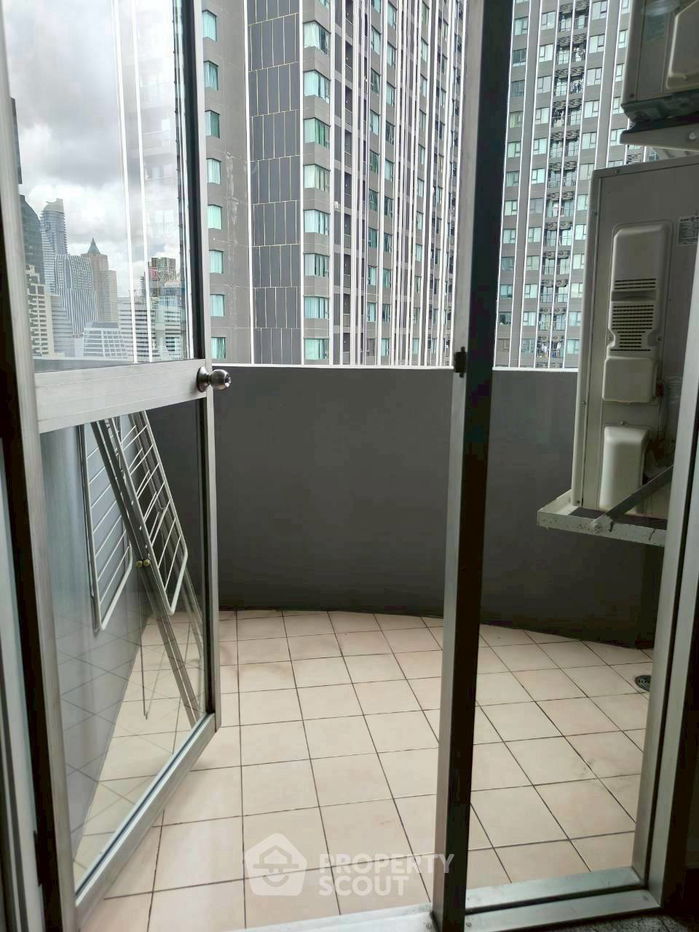 picture 2-BR Condo at Wittayu Complex near BTS Phloen Chit (ID 2411871) - 3/13