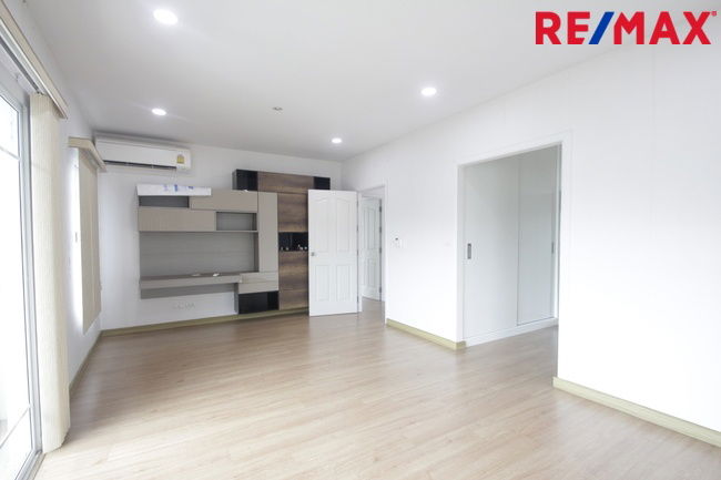 รูป บ้านเดี่ยวภัสสรเพชรเกษม ปิ่นเกล้า สาย4 บ้านใหม่ตกแต่งพร้อมเฟอร์ แอร์ บ้านพร้อมอยู่ 61.9วา ขายต่ำกว่าทุน ต่อรองได้ - รูปที่ 20/33