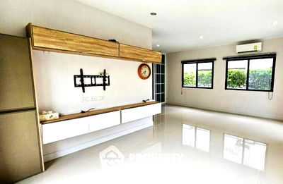 บ้านเดี่ยว สมุทรปราการ : บ้าน 3-ห้องนอน ที่ เพฟ บางนา ใน บางเพรียง (ID 2150410)