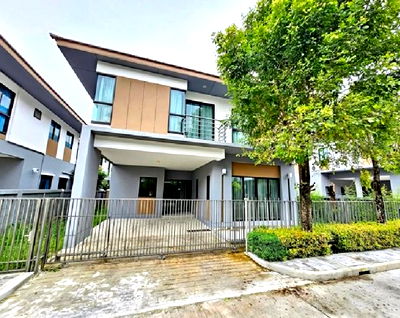 เช่าบ้านเดี่ยว ซอยอ่อนนุช (สุขุมวิท 77) : ให้เช่าบ้านเดี่ยว 2 ชั้น หมู่บ้านลุมพินี สวนหลวง ร.9 / เฉลิมพระเกียรติ ร.9 ซอย 40/1 / บ้านสวยมาก / เฟอร์นิเจอร์ครบ Fully Furnished / อยู่อาศัย