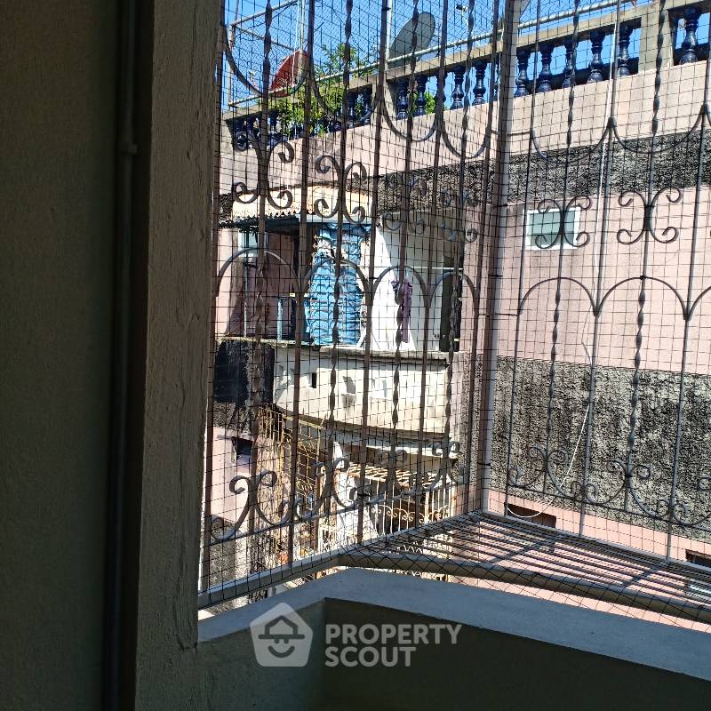 picture 1-BR Condo at Wangkasem Condotown Condominium in Bang Phai (ID 469917) - 8/10