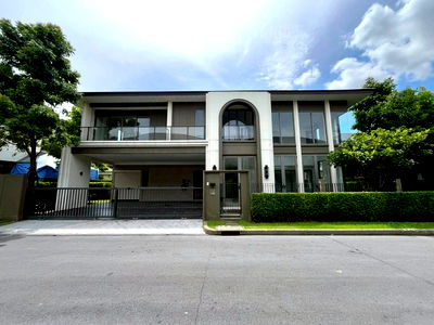 ขายบ้านเดี่ยว : ขายขาดทุน! บ้านเดี่ยว The Valor Ramintra บ้านใหม่ ขนาด 74.3 ตร.ว. ซอยรามอินทรา 62 แขวงรามอินทรา เขตคันนายาว กรุงเทพฯ  ราคา 21,500,000 บาท