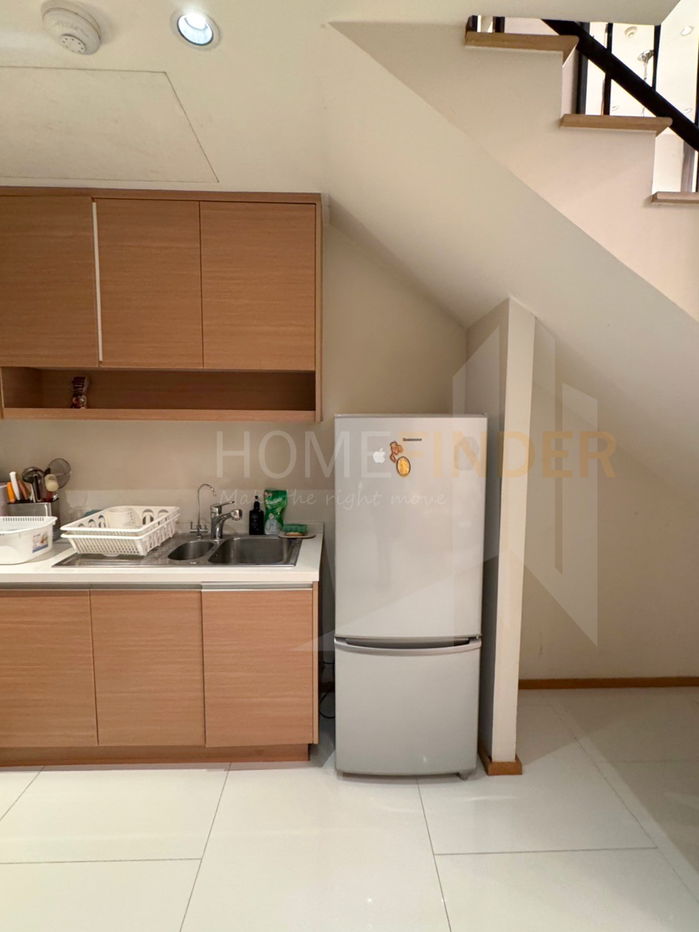 picture The Emporio Place 1 bedroom, for sale - 3/24