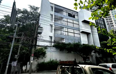 Office for rent Bangna - Trat  : Office building for rent, next to Sukhumvit Road, near True Digital Park, 63 sqw, 4 floors