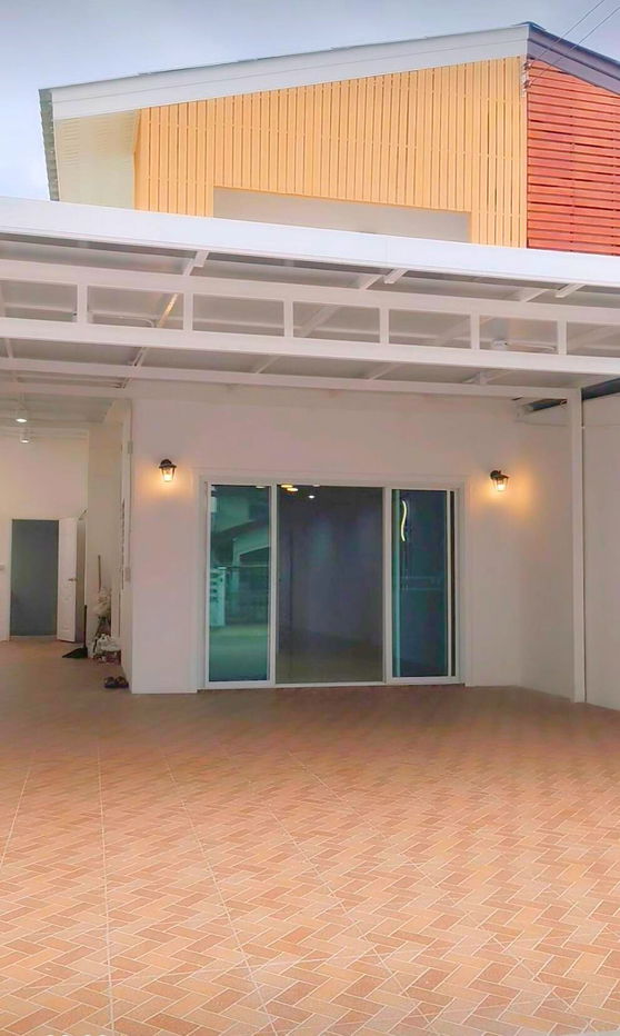 รูป ขายบ้านแฝด 37 ตร.ว #รีโนเวทใหม่พร้อมอยู่ #ใกล้สถานีรถไฟฟ้า รามอินทรา กม.4 เพียง 500 เมตร #รีโนเวททุกส่วน สภาพเหมือนบ้านใหม่ พื้นที่ใช้สอยเยอะ - รูปที่ 1/15