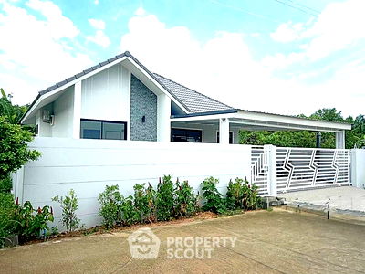 Houses for sale Huai Mongkol Temple : 3-BR House in Thap Tai (ID 2411125)