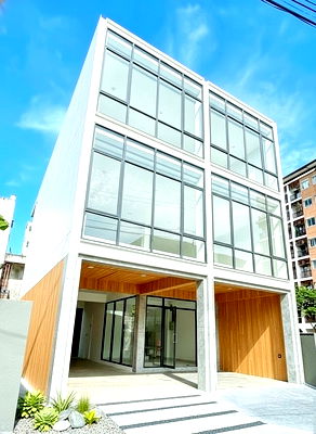 Houses for rent Mega Bangna : Raffles American International School 200 m. 4 bed Love Pets sports car park house Index Living Mal