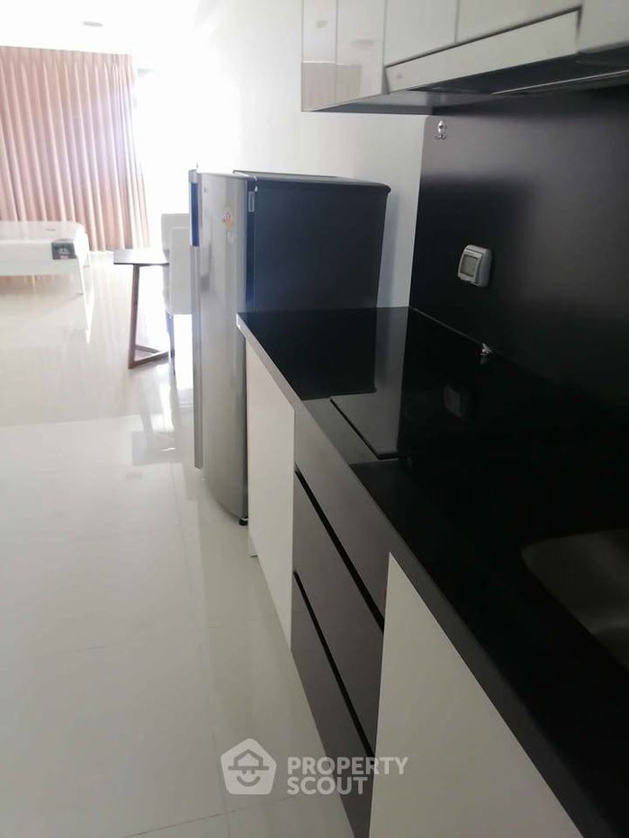 picture Studio Condo at Park Royal 2 Pratumnak close to Phratamnak (ID 2123941) - 4/26