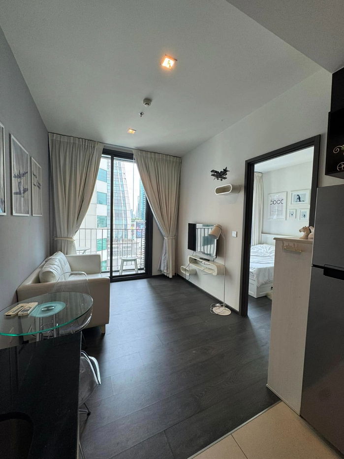 picture RS3271 For Rent – The Edge Sukhumvit 23, Near BTS Asok - 1/4