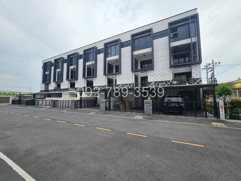 ทาวน์โฮมให้เช่า : ให้เช่า ทาวน์โฮม/โฮมออฟฟิศ เดอะ ฮาร์โมนี แอท รามอินทรา 62 The Harmony @ 62Ramintra