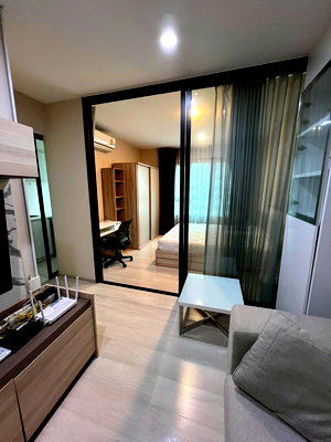 Condos for rent : Life                         Asoke