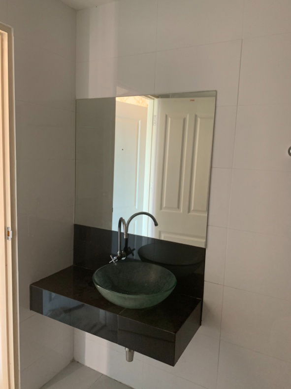 picture Latitude Condo for rent the best price. - 8/14