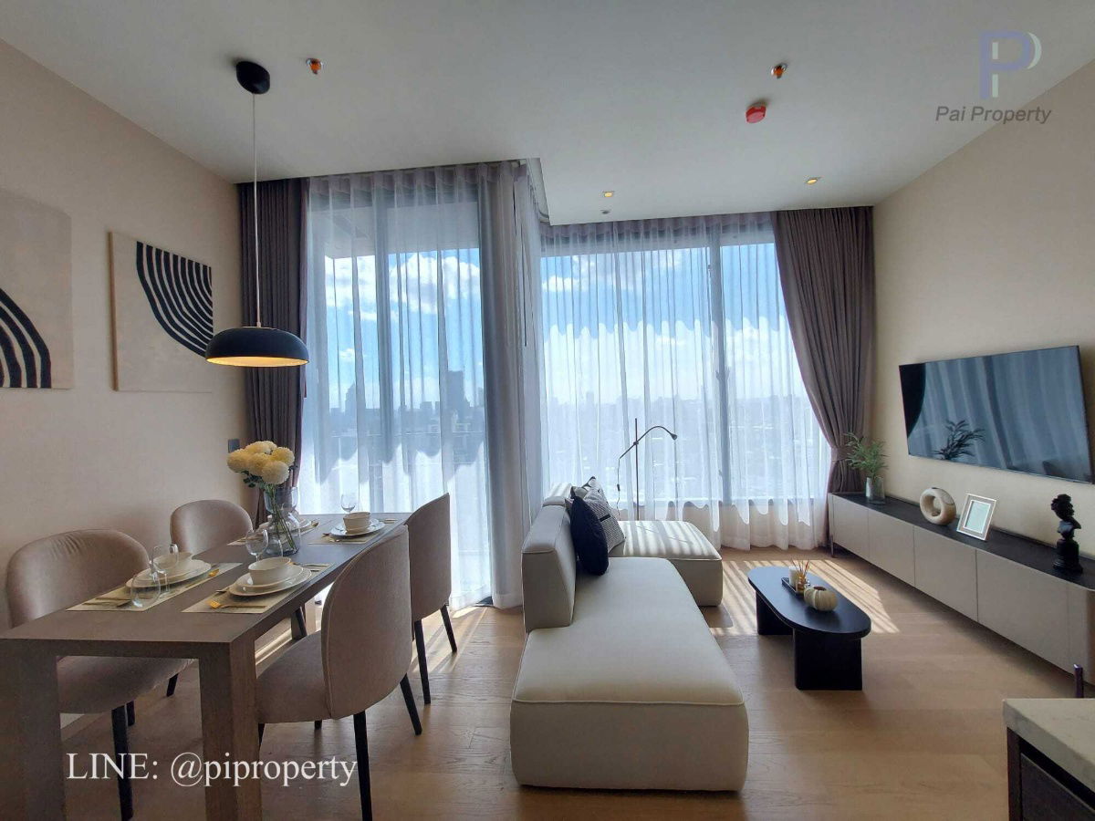 รูป ให้เช่าคอนโด 2 ห้องนอนสุดหรูในทำเลทอง ดิ เอส อโศก ได้รับการออกแบบอย่างดีด้วยวิสัยทัศน์ระดับสูง เข้าถึงระบบ BTS และ MRT ได้ - รูปที่ 2/35