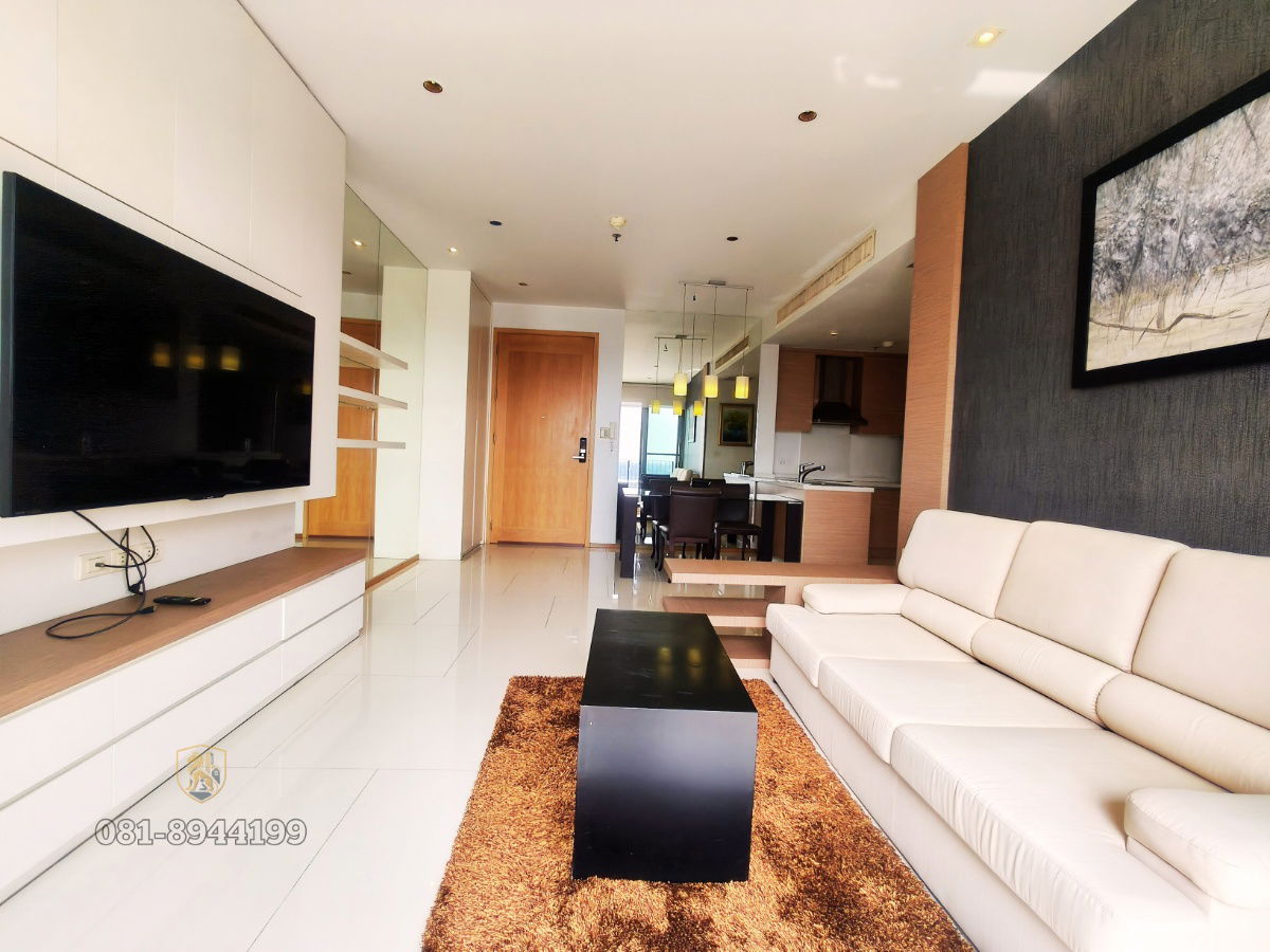 รูป สุดยอดทำเลใจกลางสุขุมวิท! 🌆 ให้เช่าคอนโด The Emporio Place - รูปที่ 3/23