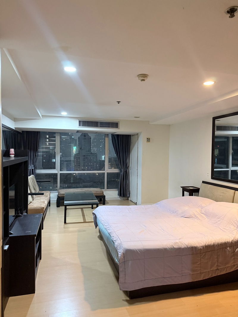 Condos for rent : Code: KJ9048  for rent The Trendy Condominium   // Line ID: @kjcondo (with @) //