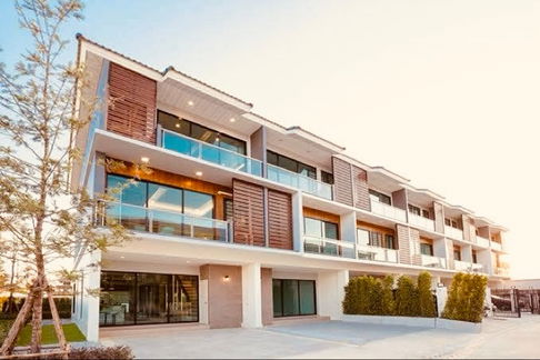 Supalai Essence Ladprao 107 Townhome For Rent