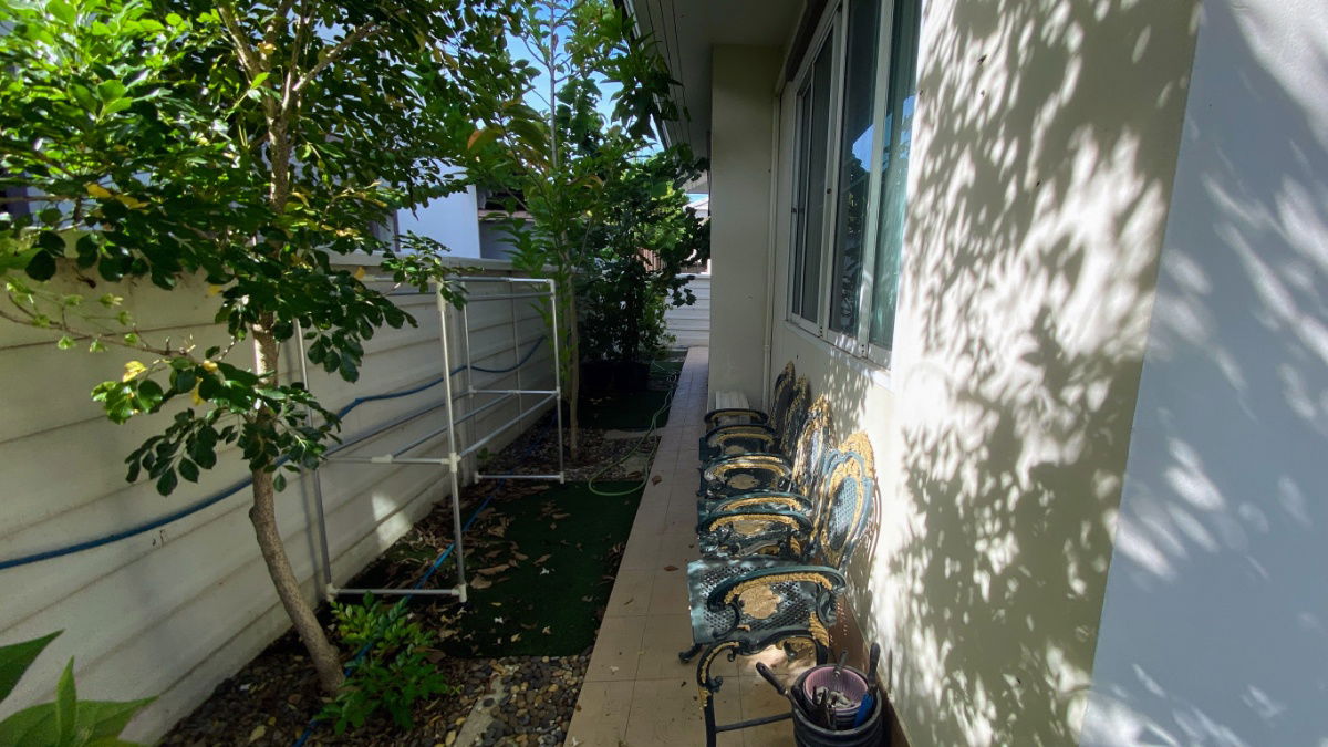 picture For SALE Below Market Price Single Detached House Baan San Pruksa 2Bed 2Bath 60sqw 196sqm 2Parking Near Big C Lotus's Ban Pong - 10/14