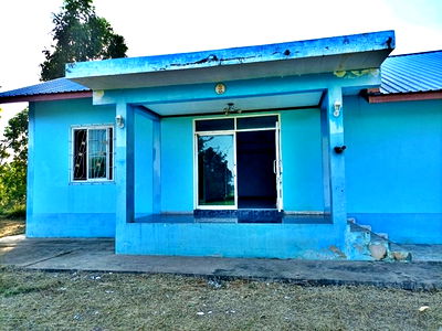 Houses for sale Kamphaeng Phet : FOR SALE  HOUSE PROPERTY  2600000 BAHT.