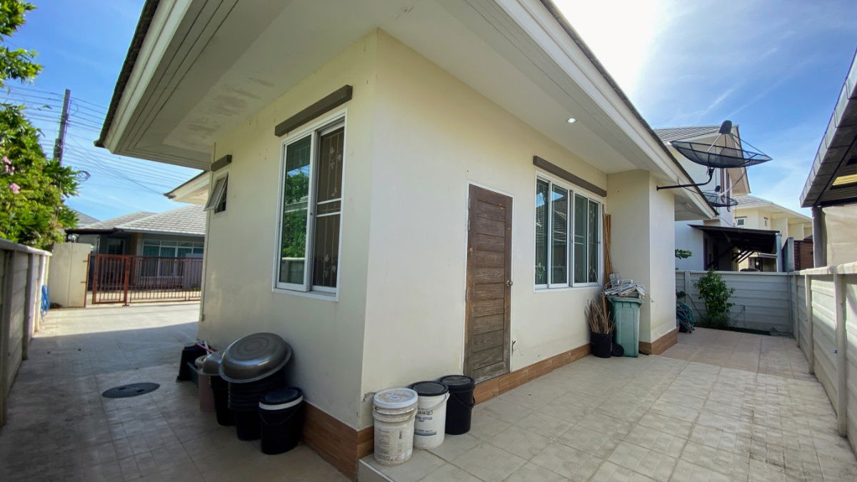 picture For SALE Below Market Price Single Detached House Baan San Pruksa 2Bed 2Bath 60sqw 196sqm 2Parking Near Big C Lotus's Ban Pong - 12/14