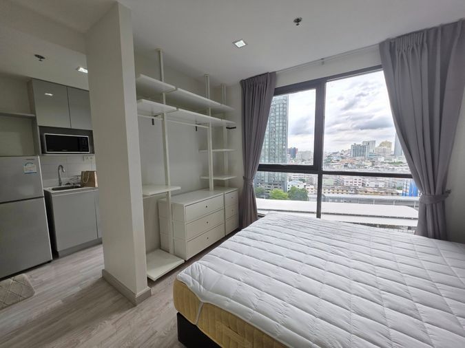 Studio condo for rent, 21 sqm, IDEO Mobi Sathorn