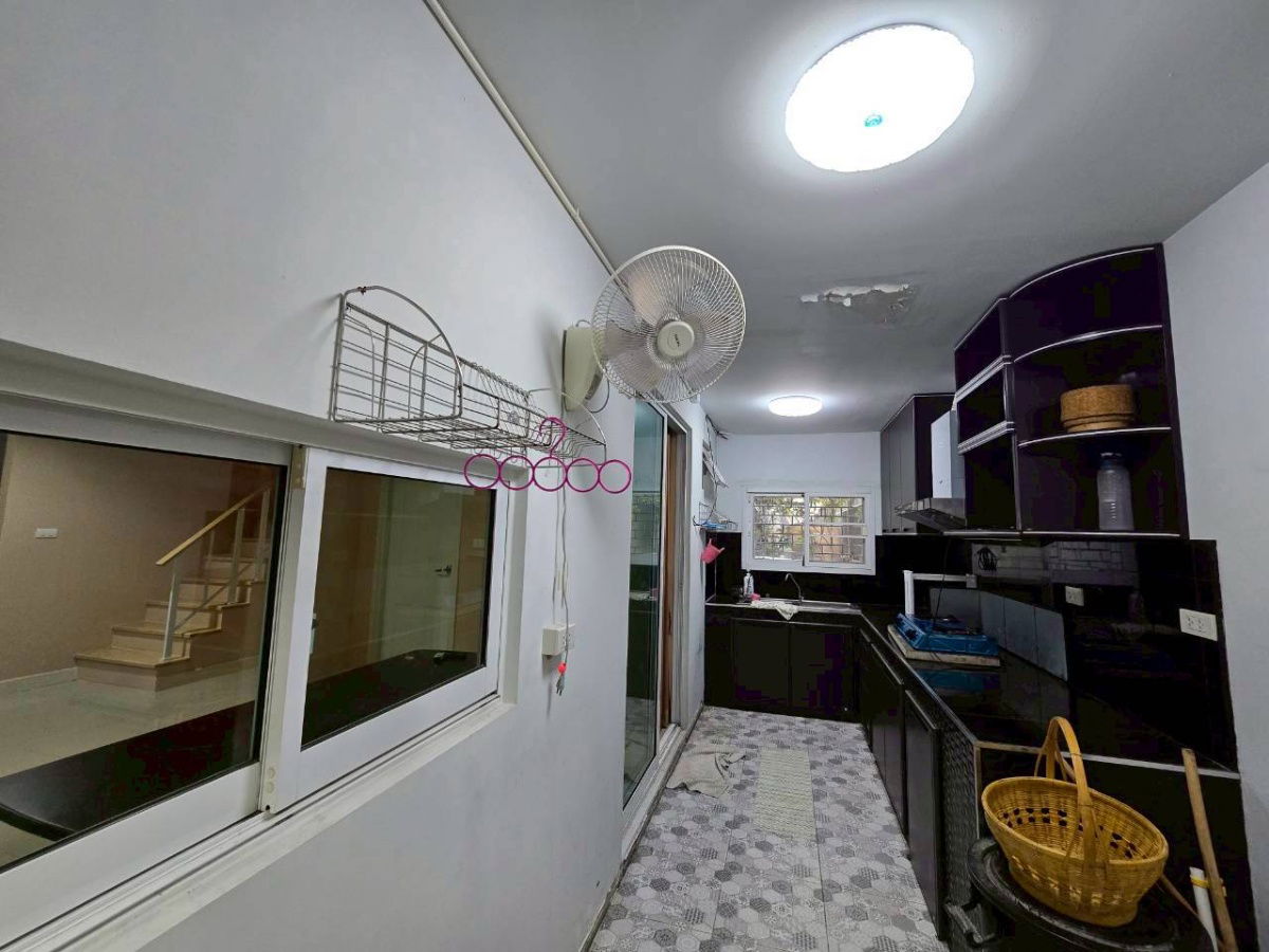 รูป ขายบ้านแฝด โครงการ เดอะวิลเลจ บางนา-วงแหวน 3 กม 10 หลังมุม - รูปที่ 6/17