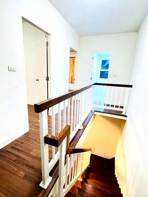 Townhouses for rent Krungthep Kreetha Road : Town Avenue Rama 9 for rent 🏡 3-storey townhouse, Krungthep Kreetha Soi 7 location, convenient transportation. Line ID: @951qfbfi