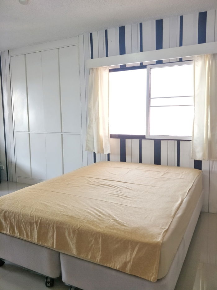 รูป [ขายพร้อมผู้เช่า] คอนโดห้องมุม วิวดี มีที่จอดรถ ติดห้าง เดินไป MRT ศูนย์วัฒนธรรมได้ - รูปที่ 3/13