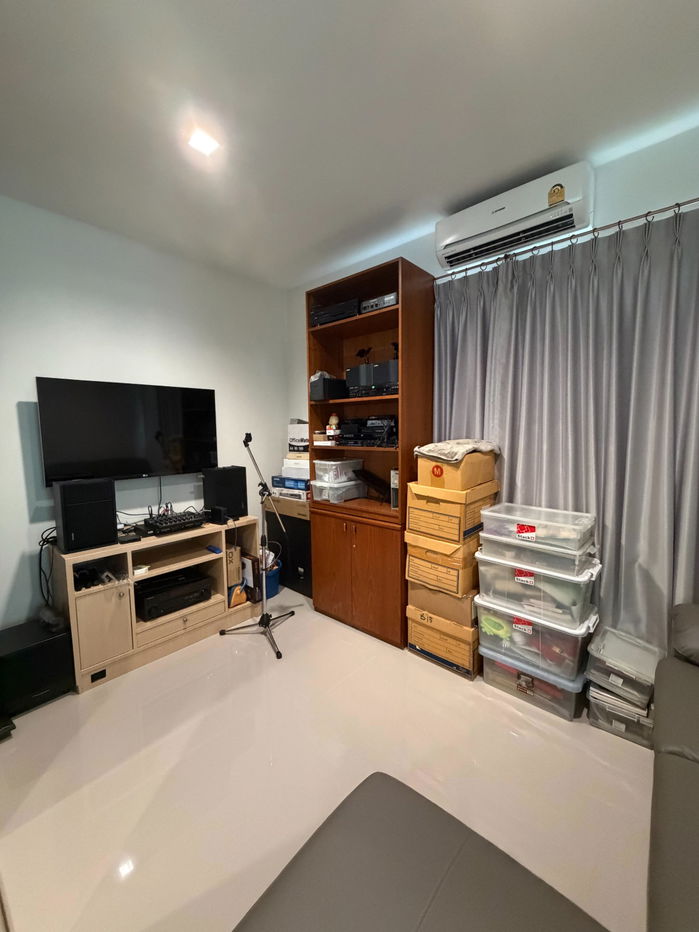 picture 2 Floors Detached House Casa Legend (Kaset-Nawamin), Soi Ram Inthra 14, Bangkok – Prime Location, Move-in Ready, Near Pink Line BTS - 8/30