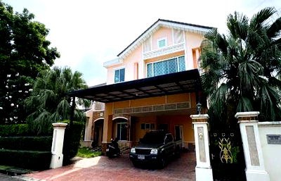 Houses for sale Airport Link Ban Thap Chang  : Single house for sale, near the motorway, Perfect Masterpiece Rama 9, usable area 305 sq m, land size 2 ngan, renovated.