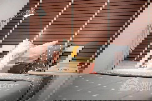 คอนโด 2-ห้องนอน ที่ ทองหล่อ ทาวเวอร์ คอนโดมิเนียม ใกล้ BTS ทองหล่อ (ID 2416724)