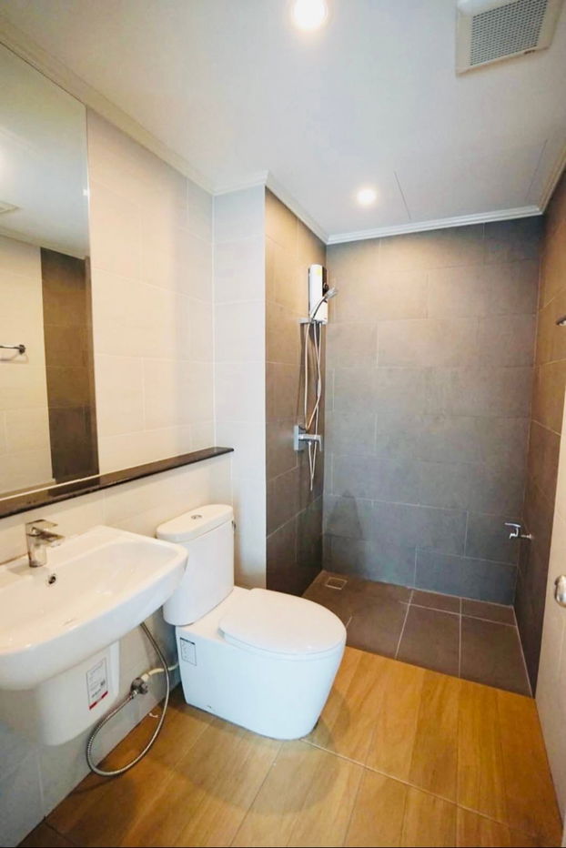 picture Supalai Essence Ladprao 107 Townhome For Rent - 11/14
