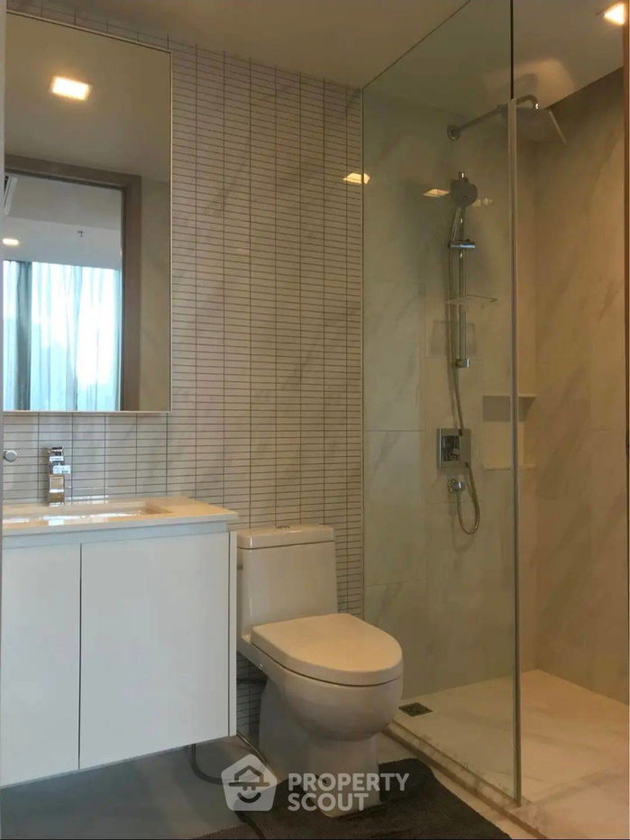 รูป คอนโด 2-ห้องนอน ที่ ไฮด์ สุขุมวิท11 ใกล้ BTS นานา (ID 2416917) - รูปที่ 8/11