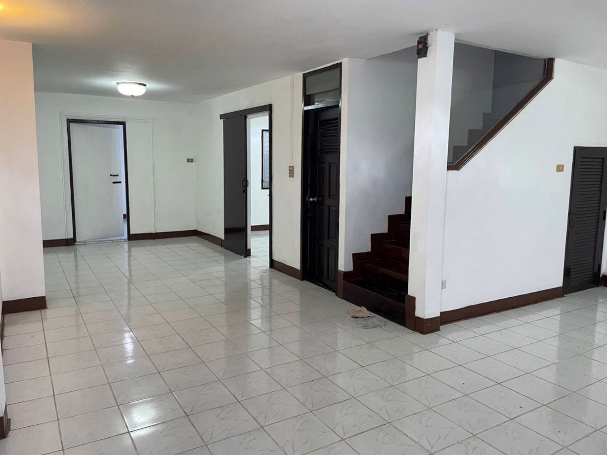 รูป ให้เช่าทาวน์เฮ้าส์ 2 ชั้น ถนนนวลจันทร์ซอย 27 เขตบึงกุ่ม เนื้อที่ 28 ตรว 115 ตรม  - รูปที่ 3/12