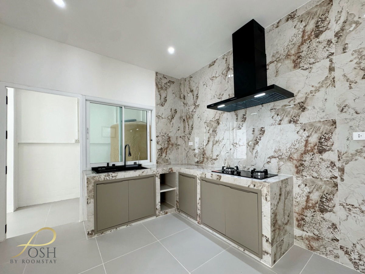 picture Dusitburi Village Located in the Rassada – Samkong area, behind PKRU A high-quality fully renovated semi-detached two-storey house in modern style - 28/43
