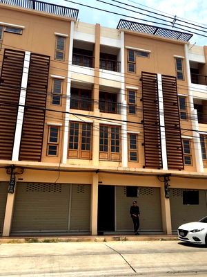 เช่าอาคารพาณิชย์ นนทบุรี : ให้เช่า อาคารพาณิชย์ 4 ชั้น ในเมืองทองแจ้งวัฒนะอิมแพค