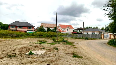 ที่ดิน วัดสุวรรณประดิษฐ์ (วัดช่างคำน้อย) : ขายที่ดินตำบลแม่เหียะติดถนนทางเข้าหมู่บ้านชาวฟ้าพร้อมโอน