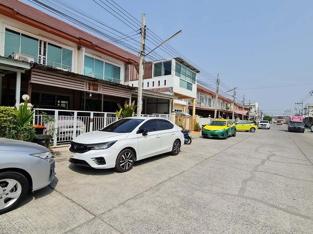 รูป B13107 ขายทาวน์เฮ้าส์ หมู่บ้านร่มทิพย์ ปาร์ค หทัยราษฏร์ คลองสามวา กรุงเทพมหานคร - รูปที่ 5/8