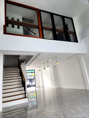 Townhouses for rent Ladkrabang Road Road : For rent, for lease, home office, On Nut, H-Cape Biz Sector, Sukhaphiban 2, cheap price, interested, Line: @951qfbfi