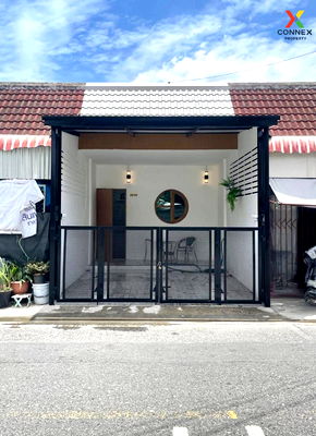 Townhouses for sale Bangna Commercial College : For Sale Townhouse/Townhome  , Phatthanasuk 2 , newly renovated , Thepharak , Mueang Samut Prakan , Samut Prakarn , CX-136496 ✅ Live chat with us ADD LINE @connexproperty ✅ 