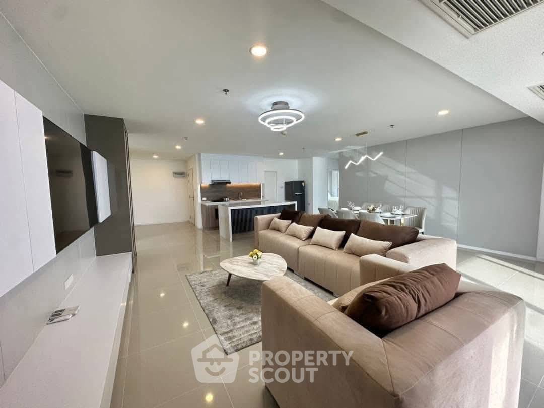 picture 3-BR Condo at Lumpini Park Beach Jomtien close to Jomtien Beach (ID 2417979) - 1/6