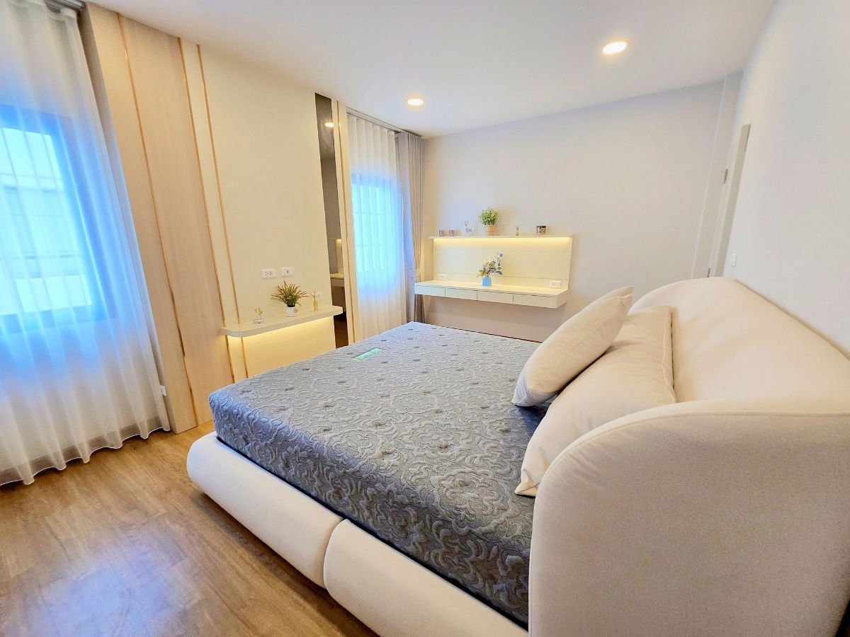 picture House for rent at Centro Bangna - 4/5